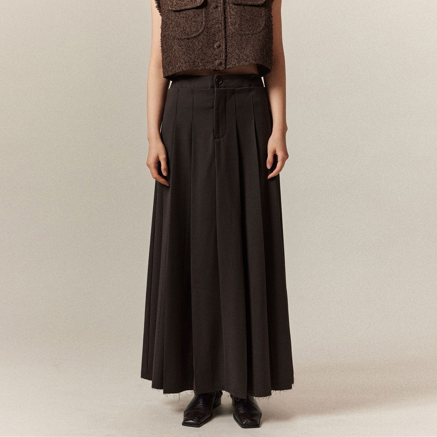 Solid Color Pleated Raw Edge Hem Long Skirt