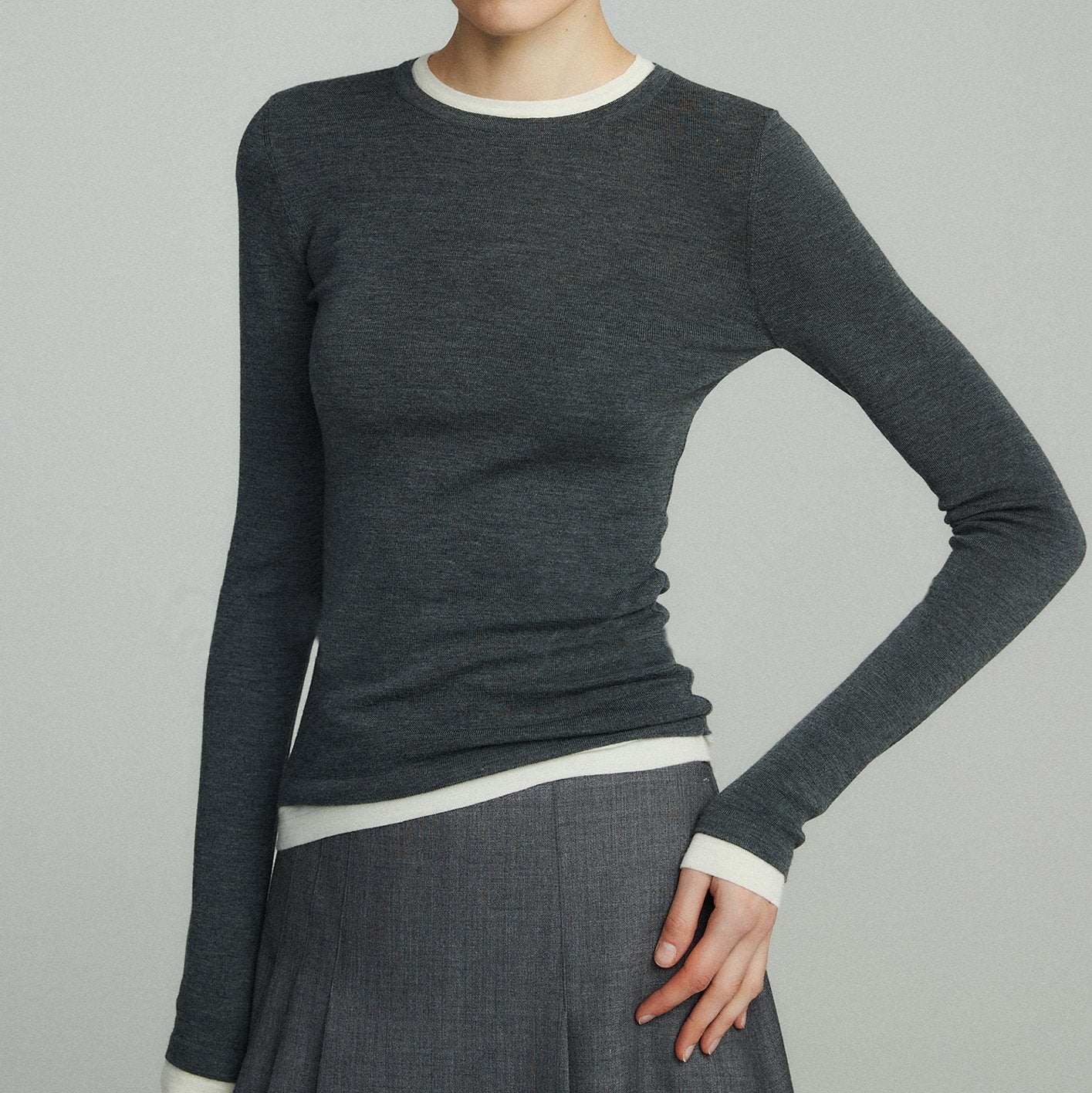 Round Neck Solid Color False Two Piece Knit Top