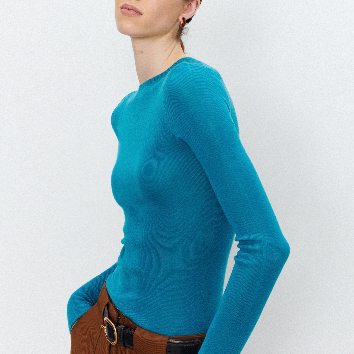 Solid Color Round Neck Long Sleeve Knit Bottom Shirt