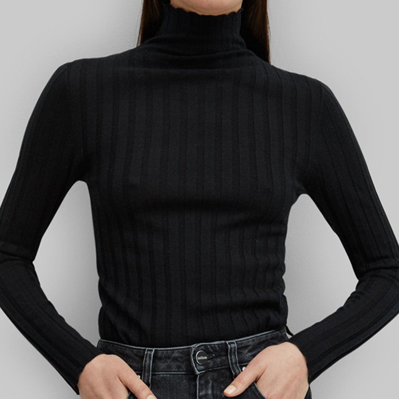 Solid Color High Neck Threaded Long Sleeve Top