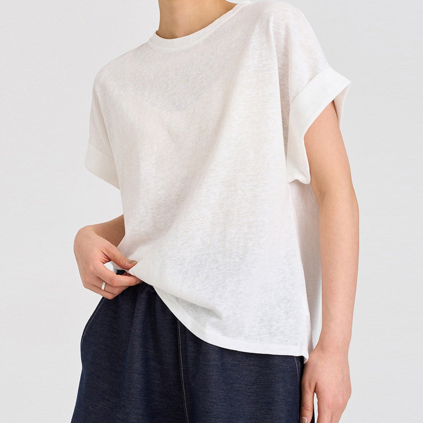 Solid Color Round Neck Short Sleeve Top